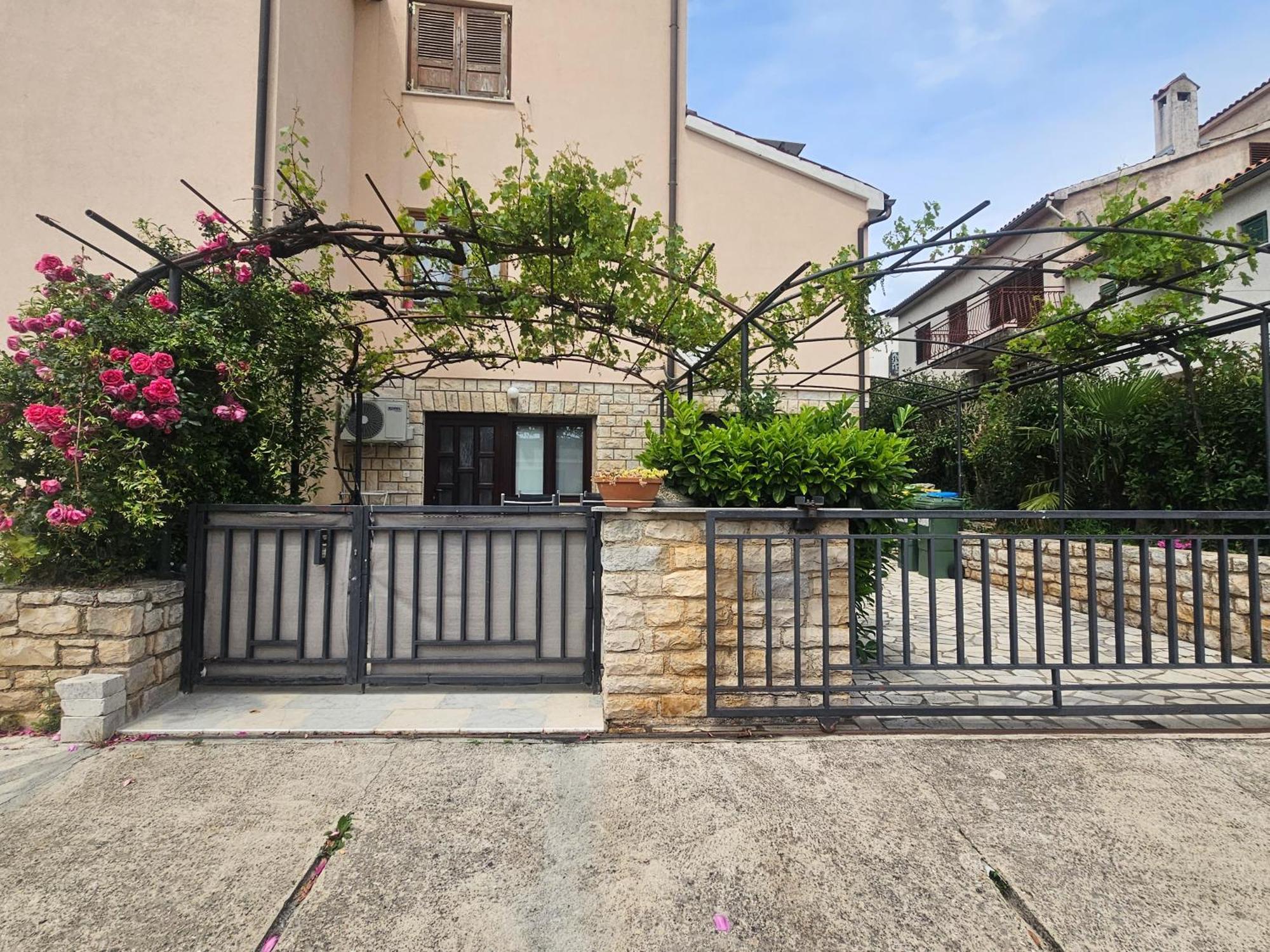 Studio Apartments Igor Vrsar Exterior photo